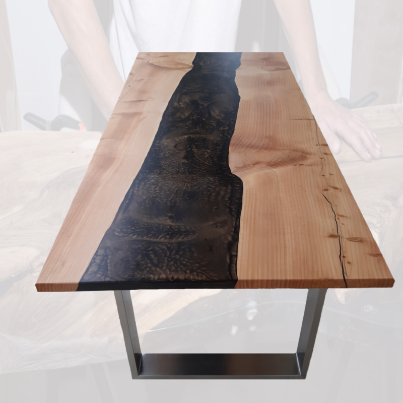 Zedernholz Esstisch - Holz & Harz