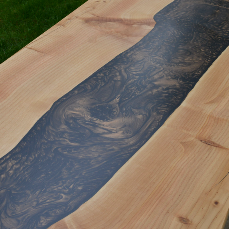 Zedernholz Esstisch - Holz & Harz